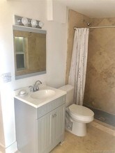 6125 SW 63rd Terrace-Unit -6125 in South Miami, FL - Building Photo - Building Photo