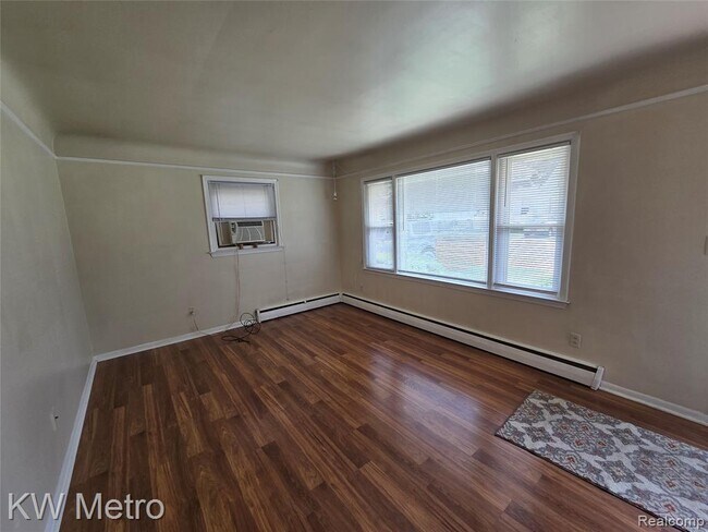 715 E University Ave in Royal Oak, MI - Building Photo - Building Photo