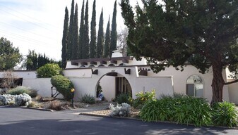 1160 Silver Lake Dr in Sacramento, CA - Building Photo