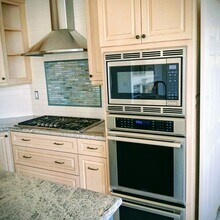 7009 Wildrose Ter in Carlsbad, CA - Building Photo - Building Photo