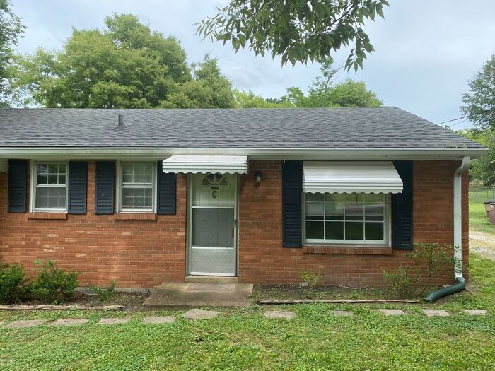 3857 Saunders Ave in Nashville, TN - Building Photo