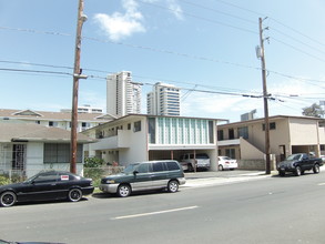 717 Wiliwili St in Honolulu, HI - Building Photo - Building Photo