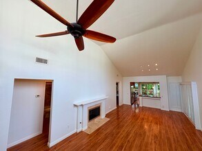 7321 Lantana Terrace in Carlsbad, CA - Building Photo - Building Photo