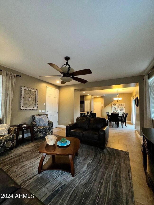 3823 E Trigger Way in Gilbert, AZ - Building Photo - Building Photo