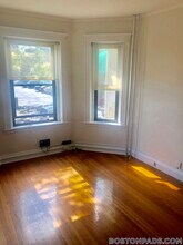 17-19 Washington St., Unit 116 in Malden, MA - Foto de edificio - Building Photo