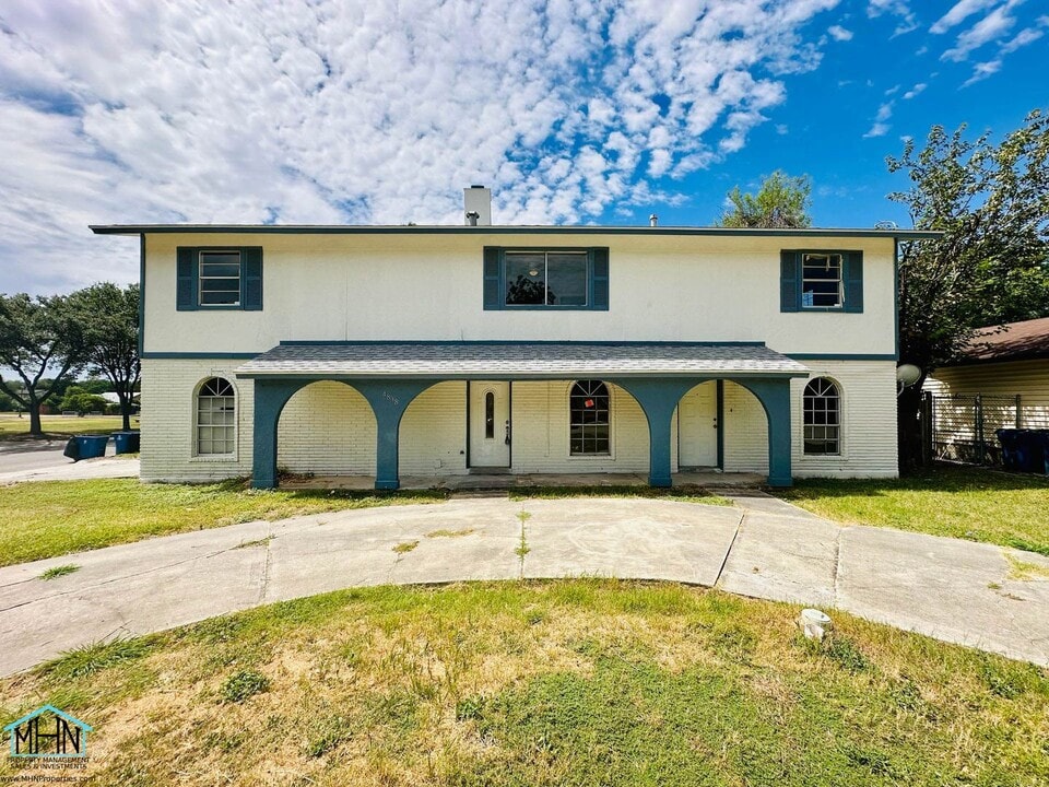 4838 Scott Carpenter Dr in San Antonio, TX - Building Photo