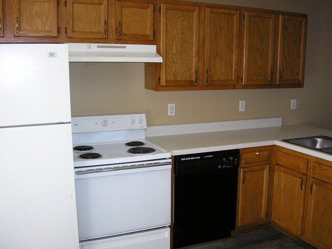 130 Witherspoon St in Smiths Grove, KY - Building Photo - Building Photo