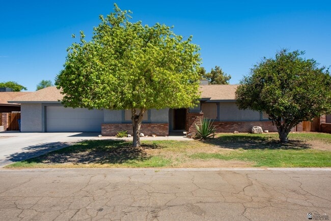 3460 E Sombra Ln in Yuma, AZ - Building Photo - Building Photo