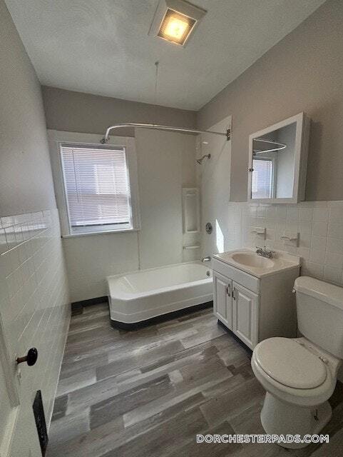 72 Stanton St, Unit 2 in Boston, MA - Building Photo - Building Photo