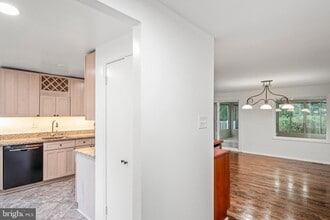 12629 Fantasia Dr in Herndon, VA - Building Photo - Building Photo