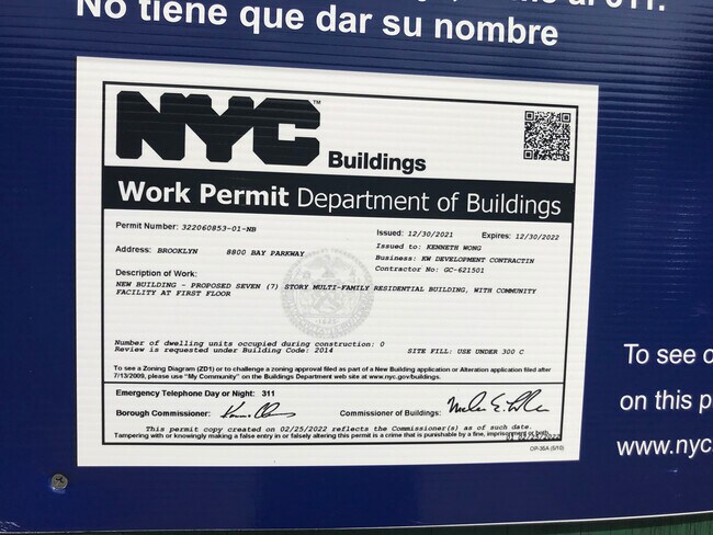8800 Bay Parkway in Brooklyn, NY - Foto de edificio - Building Photo