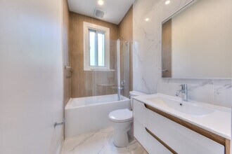 3406 Patricia Av in Montréal, QC - Building Photo - Building Photo