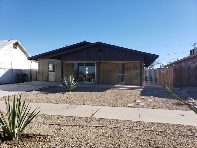 261 S 6th Ave in Yuma, AZ - Building Photo - Building Photo