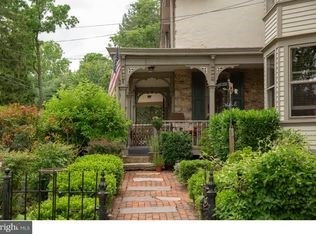 Solebury House in New Hope, PA - Foto de edificio - Building Photo