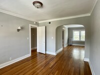 210 Emanuel Cleaver II Blvd, Unit 4E photo'