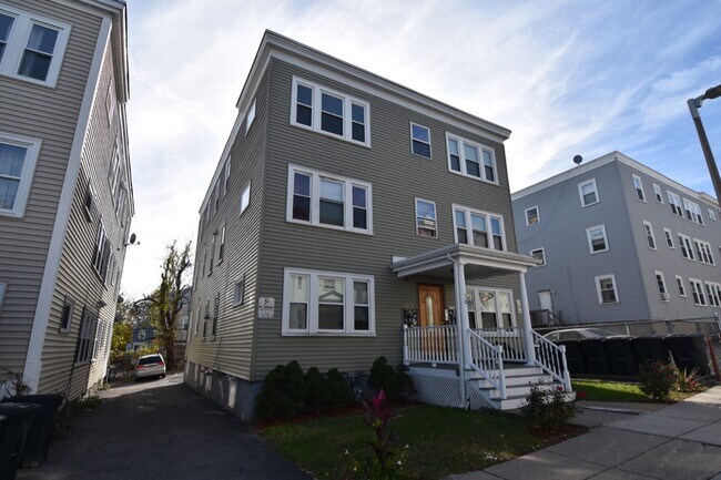 50 Lyon St in Boston, MA - Building Photo - Building Photo
