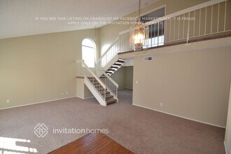 22934 Frisca Dr in Santa Clarita, CA - Building Photo - Building Photo