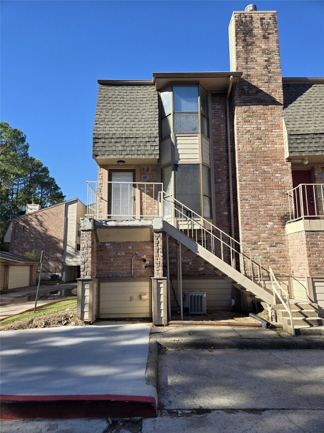 1919 Place Rebecca Ln