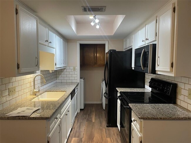 201 E Noton St in Pflugerville, TX - Building Photo - Building Photo