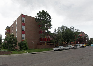 Canterbury Apartments in Denver, CO - Building Photo - Building Photo