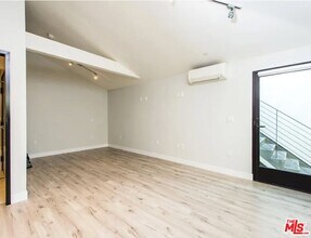 483 Washington Blvd in Marina Del Rey, CA - Building Photo - Building Photo