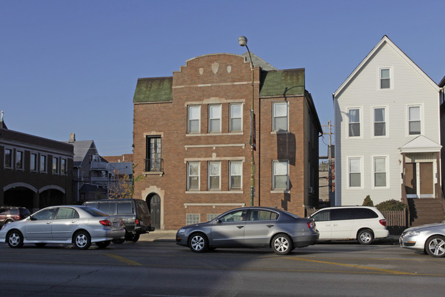 2816 N Ashland Ave in Chicago, IL - Building Photo - Building Photo