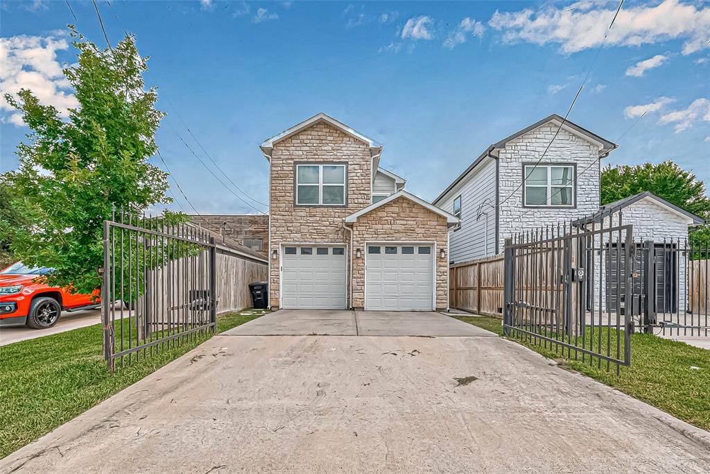 503 E 40th 1/2 St in Houston, TX - Building Photo
