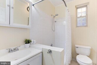 3051 Idaho Ave NW in Washington, DC - Building Photo - Building Photo