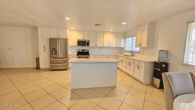 4724 N 61st Ave in Phoenix, AZ - Building Photo - Building Photo