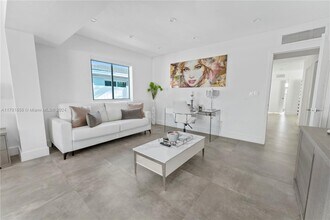 7525 Buccaneer Ave in North Bay Village, FL - Building Photo - Building Photo