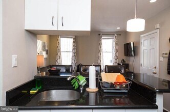 1708 Catharine St in Philadelphia, PA - Building Photo - Building Photo