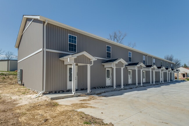 property at 317 N Diagonal St
