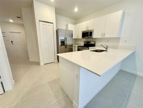 2867 SE 25th Ter in Homestead, FL - Foto de edificio - Building Photo