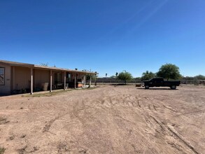 7835 W Caballero Cir in Arizona City, AZ - Foto de edificio - Building Photo