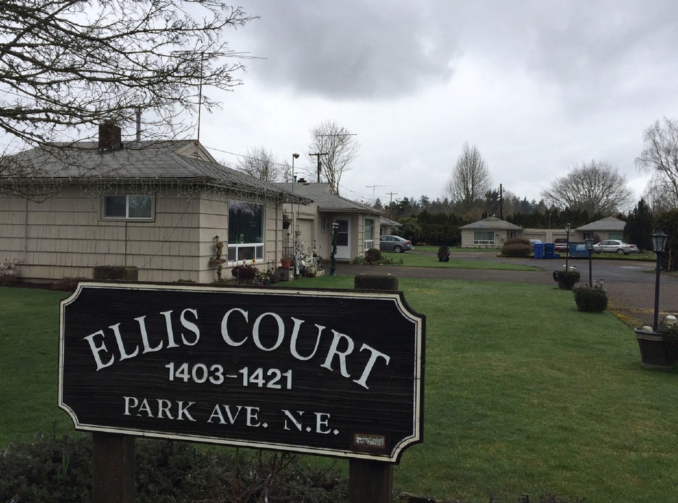 Ellis Court Apartments in Salem, OR - Building Photo