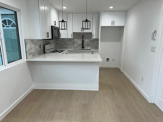 1444 Cerritos Ave in Long Beach, CA - Building Photo - Building Photo