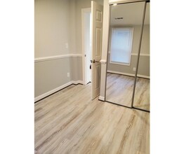 3247 Magnolia Ave in Halethorpe, MD - Building Photo - Building Photo