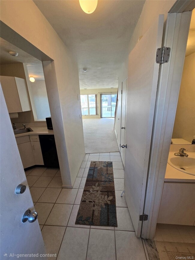 220 Montauk Hwy in Speonk, NY - Building Photo - Building Photo