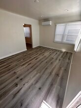 655 Rose Ave in Venice, CA - Building Photo - Building Photo