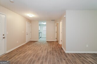 3196 Warrenton Ct in Douglasville, GA - Building Photo - Building Photo