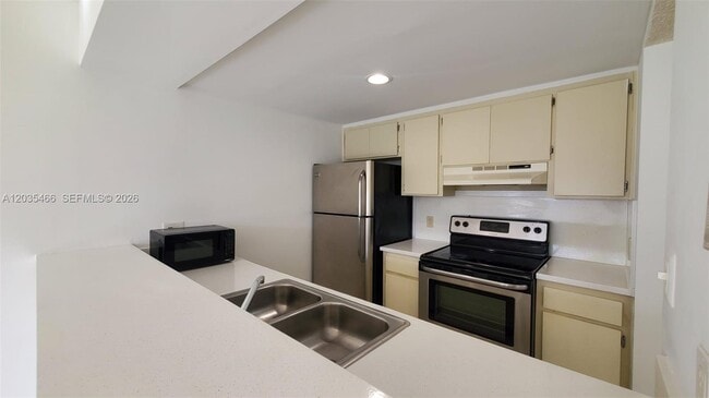 property at 8160 Geneva Ct