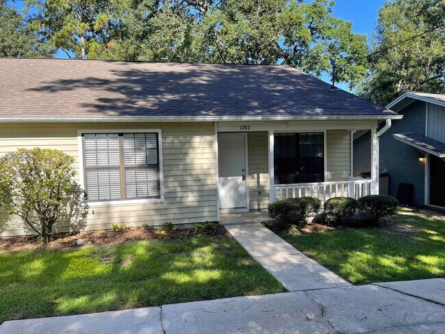 1782 Dax Ct