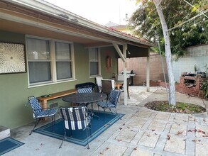 3270 Rosewood Ave in Los Angeles, CA - Building Photo - Building Photo