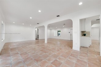 3611 Durango St in Coral Gables, FL - Building Photo - Building Photo