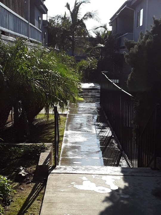10726 Orange Grove in Whittier, CA - Building Photo