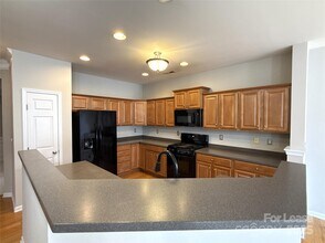 8130 Bridgegate Dr in Huntersville, NC - Building Photo - Building Photo