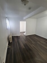 3240 S Hoyne Ave, Unit 1st FL Rear in Chicago, IL - Building Photo - Building Photo