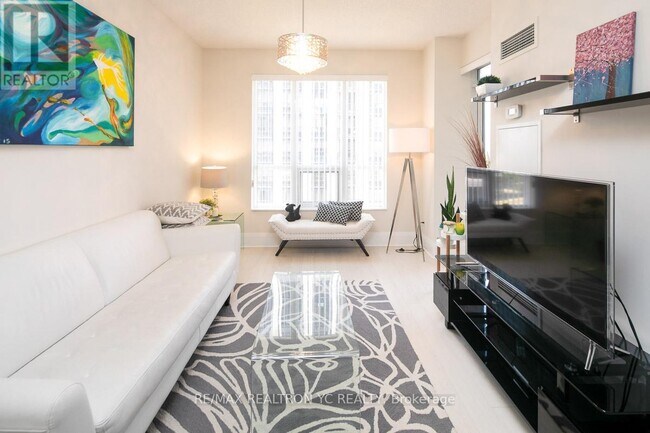 100-100 Harrison Garden Blvd in Toronto, ON - Building Photo - Building Photo