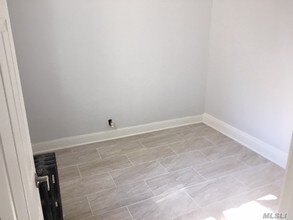 52 Florida St-Unit -13 in Long Beach, NY - Building Photo - Building Photo