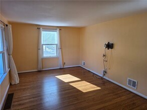 264 Harvest Dr in Rochester, NY - Building Photo - Building Photo